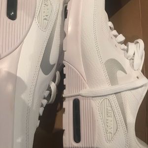 Brand new nike air max